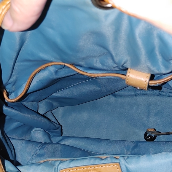 HTF Dooney and Bourke Sketch Backpack Purse - Picture 7 of 9